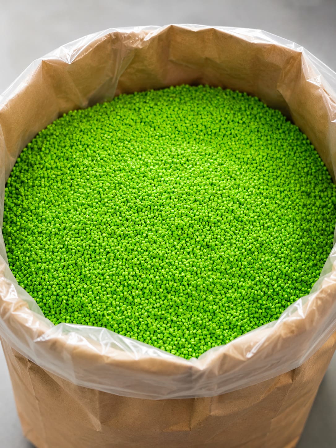 Green coating powder granules used for powder coating